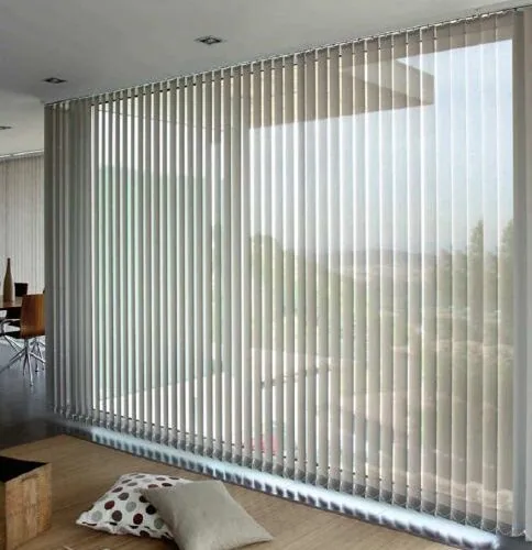 443_tendeverticaliabandesumisurada127mmignifughe Tenda verticale a bande da 127 mm su misura, ignifuga certificata